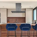 - 3 Bedroom Luxury By Finest