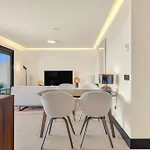- 3 Bedroom Luxury By Finest