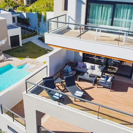 - 3 Bedroom Luxury By Finest *