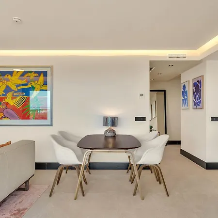 Apartment - 3 Bedroom Luxury By Finest