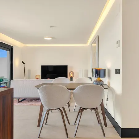 - 3 Bedroom Luxury By Finest