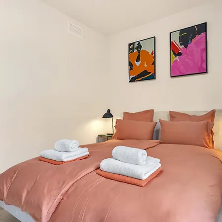 - 3 Bedroom Luxury By Finest *