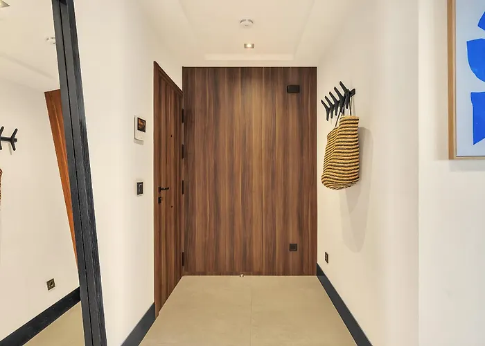 アパート - 3 Bedroom Luxury By Finest