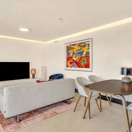 - 3 Bedroom Luxury By Finest Lejlighed Marbella